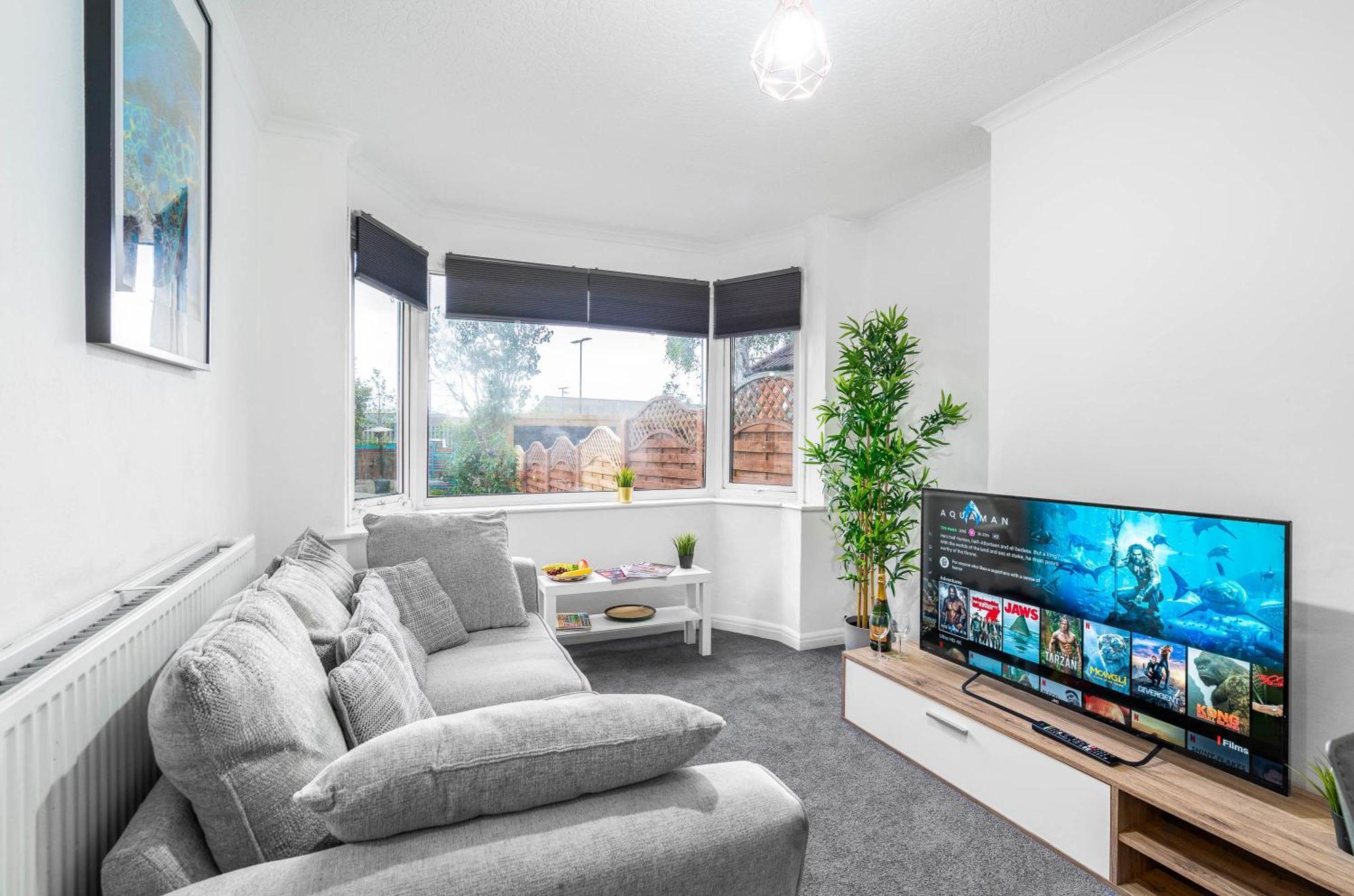 4 Bedroom House - Accommodates 7 - Garden - Parking - Netflix - Wifi - 559T Birmingham Esterno foto