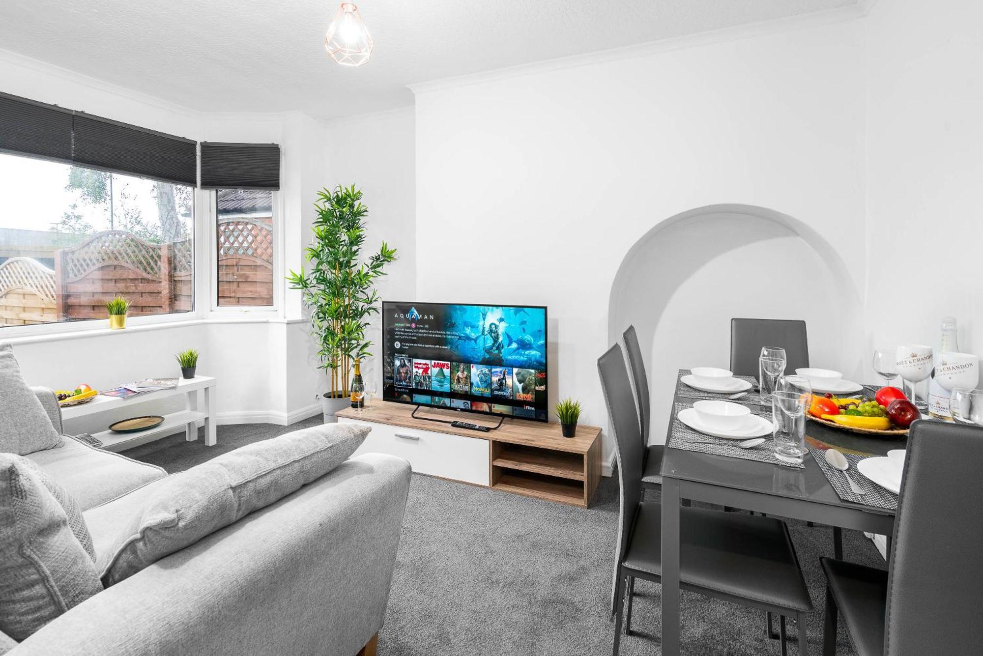 4 Bedroom House - Accommodates 7 - Garden - Parking - Netflix - Wifi - 559T Birmingham Esterno foto